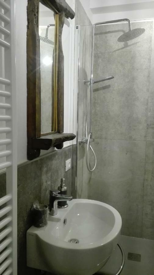 "Via Cavour 81" Apartment อาเรซโซ ภายนอก รูปภาพ