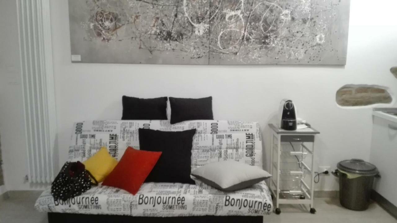 "Via Cavour 81" Apartment อาเรซโซ ภายนอก รูปภาพ